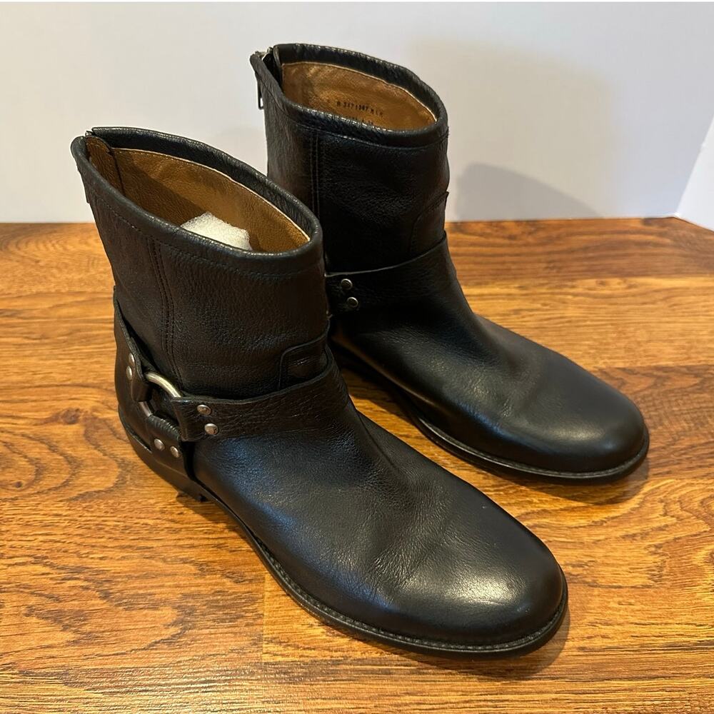 Frye Phillip Harness Short Boots Women’s 9 Black Leather Moto Western Ankle
